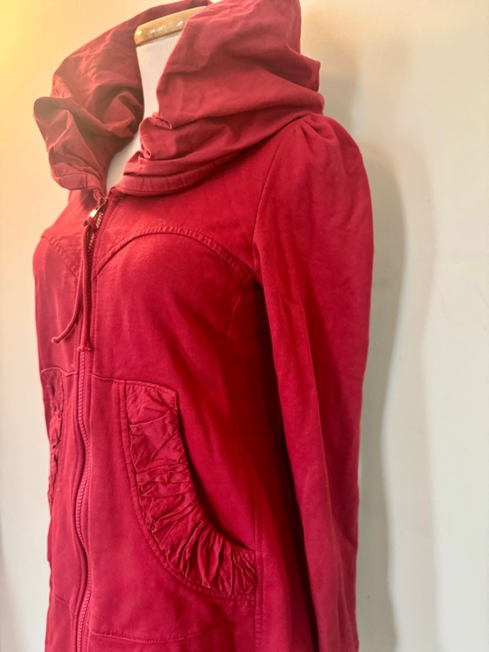 [Prairie Underground] Long Cloak Hoodie in Crimson Sz: M - Picture 12 of 15